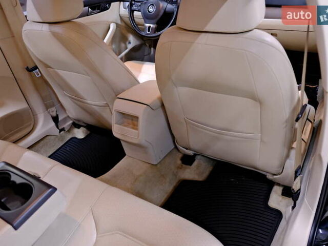 Чорний Фольксваген Пассат, об'ємом двигуна 1.8 л та пробігом 146 тис. км за 10500 $, фото 35 на Automoto.ua