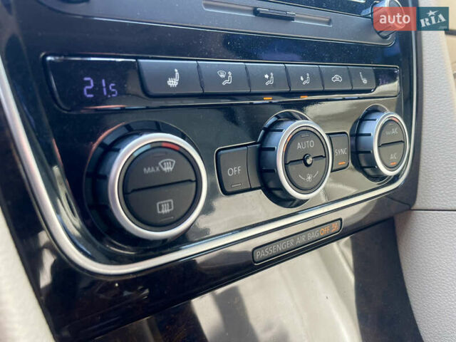 Чорний Фольксваген Пассат, об'ємом двигуна 2 л та пробігом 134 тис. км за 15700 $, фото 25 на Automoto.ua
