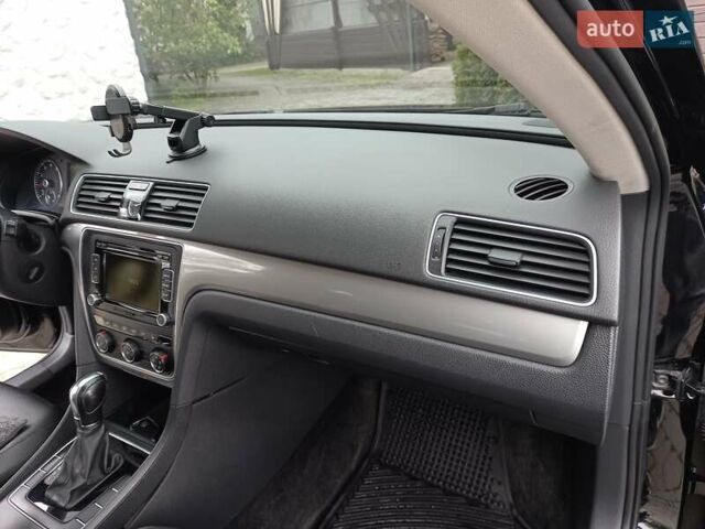 Черный Фольксваген Пассат, объемом двигателя 1.8 л и пробегом 110 тыс. км за 12000 $, фото 7 на Automoto.ua