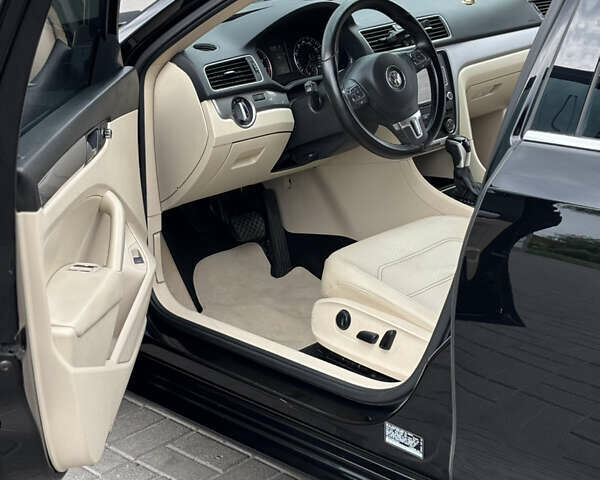 Чорний Фольксваген Пассат, об'ємом двигуна 1.8 л та пробігом 144 тис. км за 12499 $, фото 11 на Automoto.ua