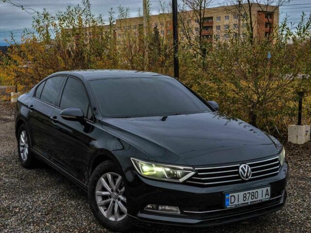 Чорний Фольксваген Пассат, об'ємом двигуна 1.6 л та пробігом 300 тис. км за 11750 $, фото 5 на Automoto.ua