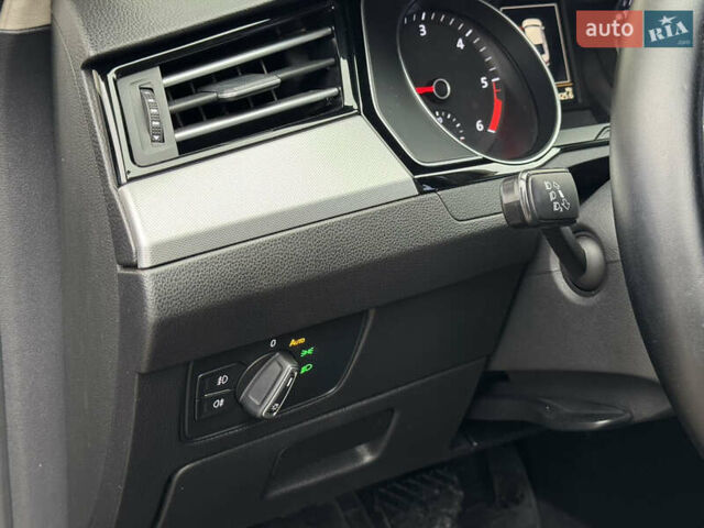 Черный Фольксваген Пассат, объемом двигателя 2 л и пробегом 239 тыс. км за 15300 $, фото 43 на Automoto.ua