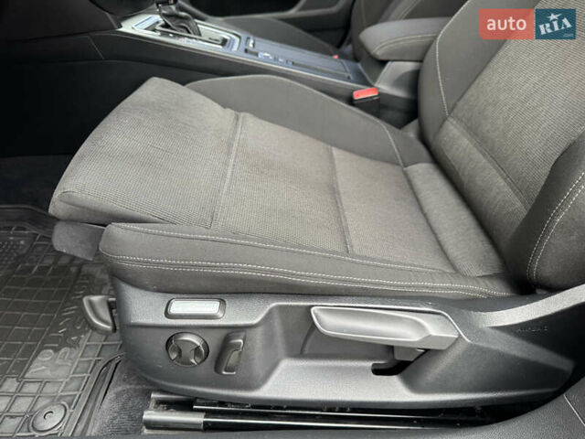 Черный Фольксваген Пассат, объемом двигателя 2 л и пробегом 239 тыс. км за 15300 $, фото 39 на Automoto.ua