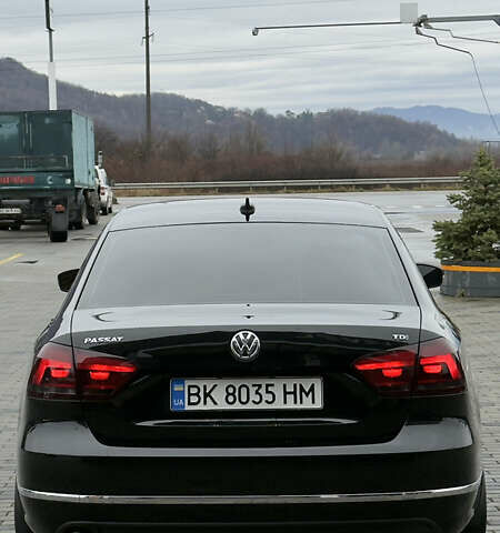 Чорний Фольксваген Пассат, об'ємом двигуна 2 л та пробігом 188 тис. км за 12950 $, фото 16 на Automoto.ua