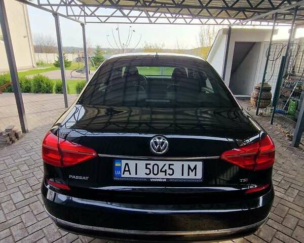 Черный Фольксваген Пассат, объемом двигателя 1.8 л и пробегом 215 тыс. км за 11800 $, фото 4 на Automoto.ua