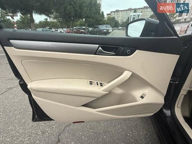 Чорний Фольксваген Пассат, об'ємом двигуна 1.8 л та пробігом 147 тис. км за 9300 $, фото 24 на Automoto.ua