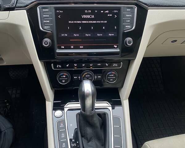 Чорний Фольксваген Пассат, об'ємом двигуна 1.97 л та пробігом 223 тис. км за 22800 $, фото 27 на Automoto.ua