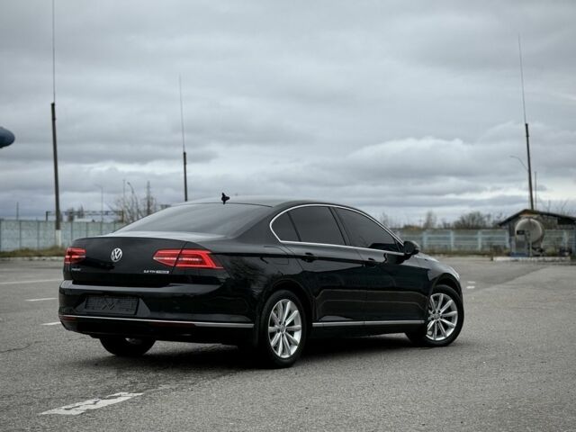 Чорний Фольксваген Пассат, об'ємом двигуна 2 л та пробігом 224 тис. км за 16300 $, фото 13 на Automoto.ua