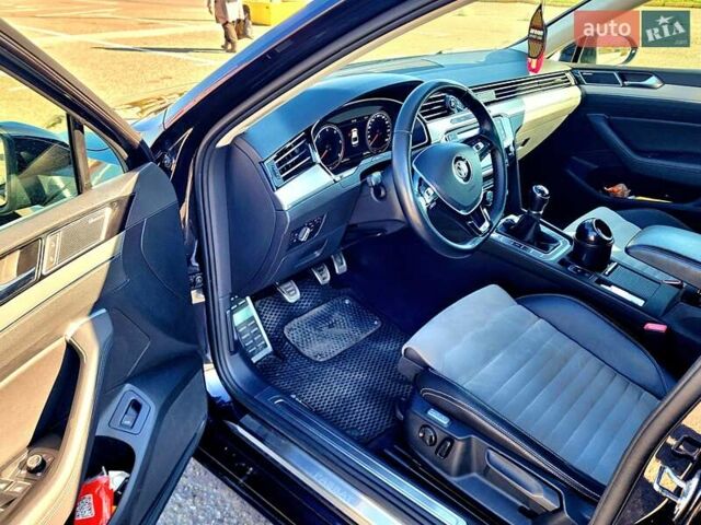 Фольксваген Пассат 2015 в Черновцах на Automoto.ua Черный Фольксваген Пассат, объемом двигателя 1.97 л и пробегом 303 тыс. км за 17100 $, фото 10 на Automoto.ua