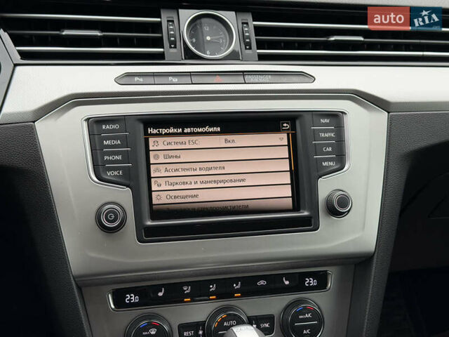 Черный Фольксваген Пассат, объемом двигателя 2 л и пробегом 325 тыс. км за 15500 $, фото 54 на Automoto.ua