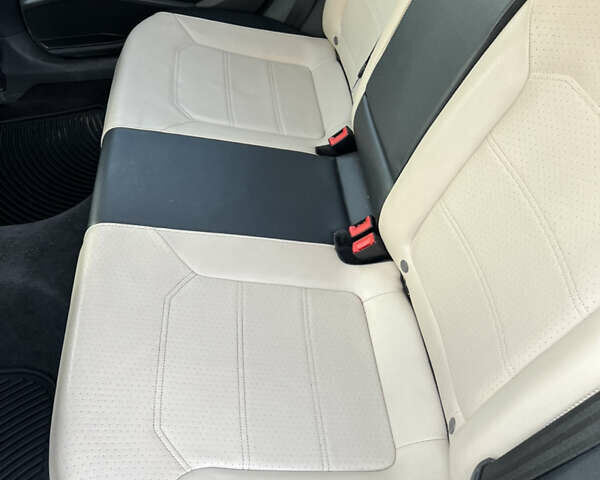 Чорний Фольксваген Пассат, об'ємом двигуна 1.97 л та пробігом 234 тис. км за 10600 $, фото 11 на Automoto.ua