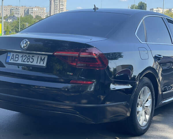 Черный Фольксваген Пассат, объемом двигателя 1.8 л и пробегом 241 тыс. км за 10500 $, фото 5 на Automoto.ua