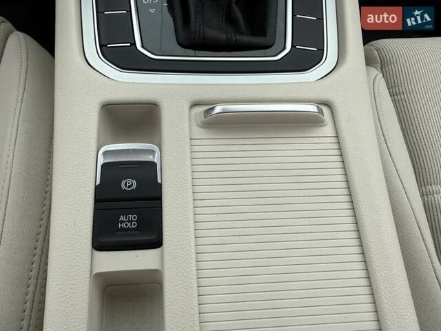 Черный Фольксваген Пассат, объемом двигателя 2 л и пробегом 215 тыс. км за 16900 $, фото 38 на Automoto.ua