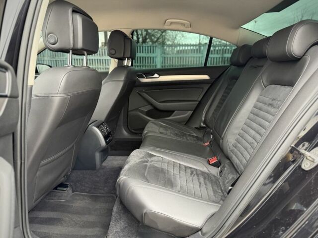 Чорний Фольксваген Пассат, об'ємом двигуна 2 л та пробігом 224 тис. км за 16300 $, фото 18 на Automoto.ua