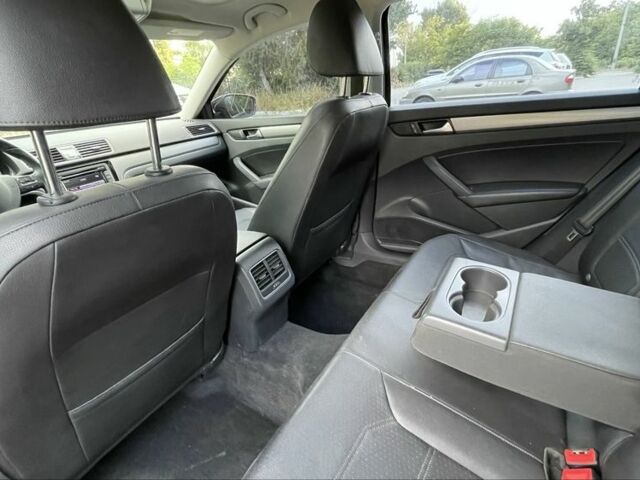 Черный Фольксваген Пассат, объемом двигателя 2 л и пробегом 111 тыс. км за 10999 $, фото 15 на Automoto.ua