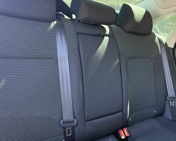 Черный Фольксваген Пассат, объемом двигателя 1.8 л и пробегом 176 тыс. км за 12600 $, фото 12 на Automoto.ua