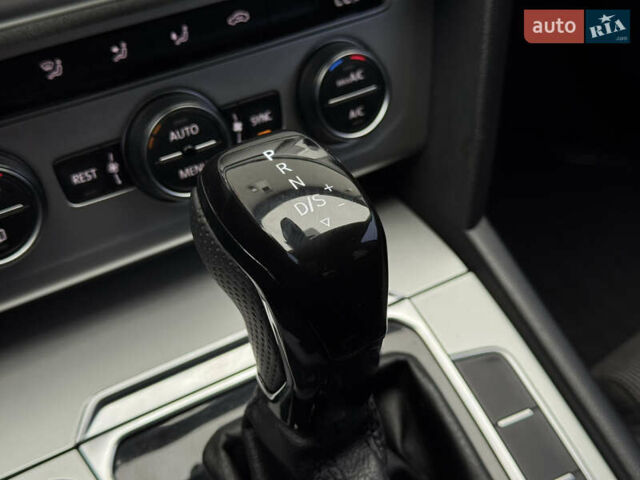 Черный Фольксваген Пассат, объемом двигателя 2 л и пробегом 239 тыс. км за 15300 $, фото 22 на Automoto.ua