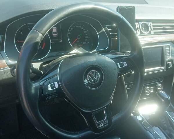 Черный Фольксваген Пассат, объемом двигателя 1.6 л и пробегом 280 тыс. км за 17800 $, фото 5 на Automoto.ua