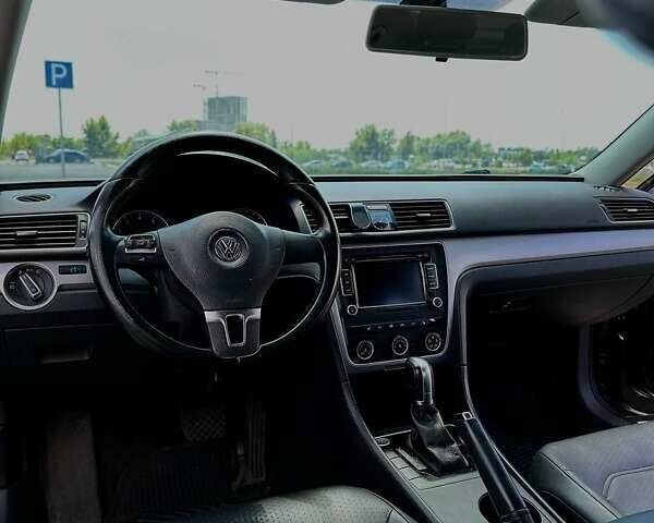 Чорний Фольксваген Пассат, об'ємом двигуна 1.8 л та пробігом 231 тис. км за 10000 $, фото 11 на Automoto.ua