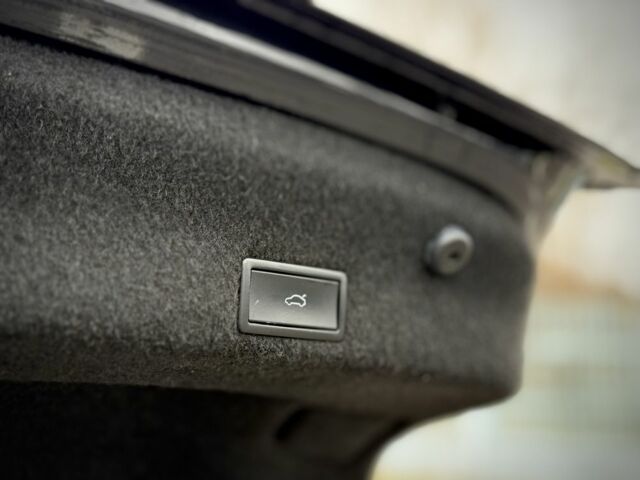 Чорний Фольксваген Пассат, об'ємом двигуна 2 л та пробігом 224 тис. км за 16300 $, фото 11 на Automoto.ua