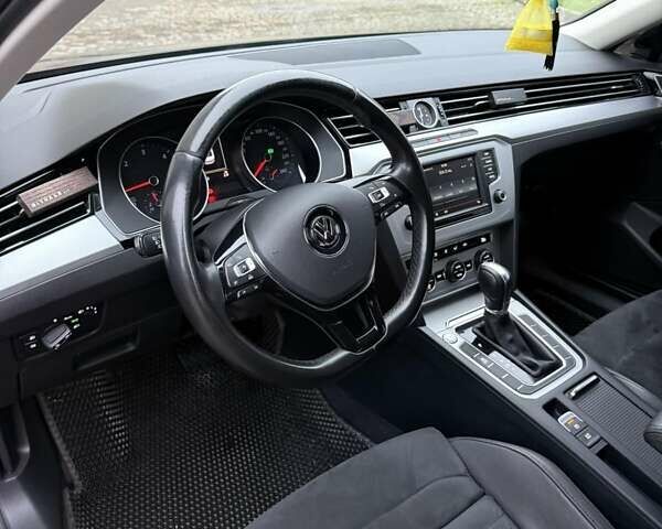 Черный Фольксваген Пассат, объемом двигателя 1.97 л и пробегом 238 тыс. км за 15300 $, фото 16 на Automoto.ua