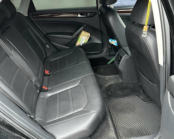 Чорний Фольксваген Пассат, об'ємом двигуна 1.8 л та пробігом 286 тис. км за 9400 $, фото 1 на Automoto.ua