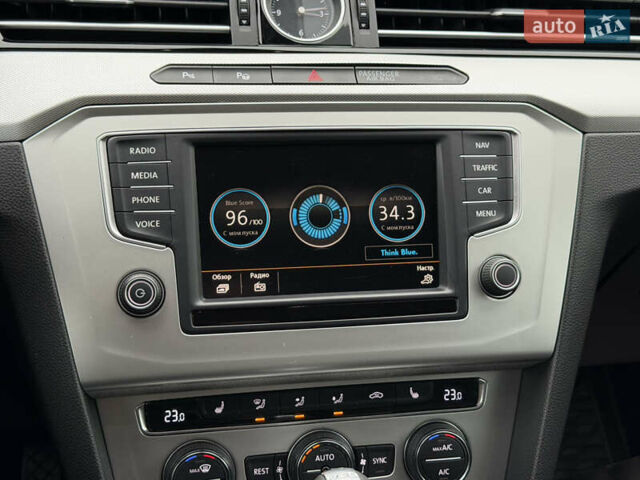 Черный Фольксваген Пассат, объемом двигателя 2 л и пробегом 325 тыс. км за 15500 $, фото 56 на Automoto.ua