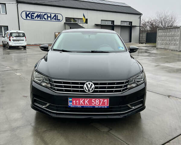 Черный Фольксваген Пассат, объемом двигателя 1.8 л и пробегом 161 тыс. км за 12300 $, фото 2 на Automoto.ua