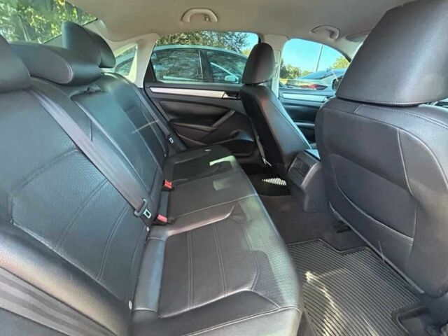 Черный Фольксваген Пассат, объемом двигателя 1.8 л и пробегом 97 тыс. км за 10450 $, фото 6 на Automoto.ua