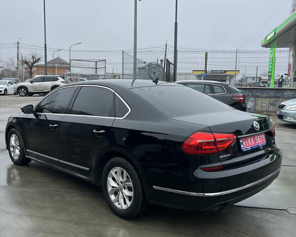 Черный Фольксваген Пассат, объемом двигателя 1.8 л и пробегом 161 тыс. км за 12300 $, фото 3 на Automoto.ua