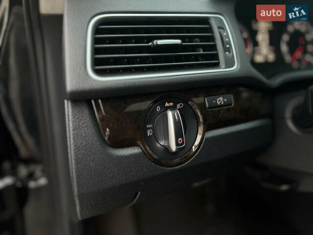 Черный Фольксваген Пассат, объемом двигателя 1.8 л и пробегом 252 тыс. км за 10600 $, фото 25 на Automoto.ua