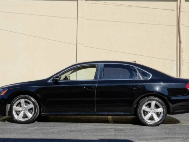 Черный Фольксваген Пассат, объемом двигателя 2 л и пробегом 76 тыс. км за 9300 $, фото 4 на Automoto.ua