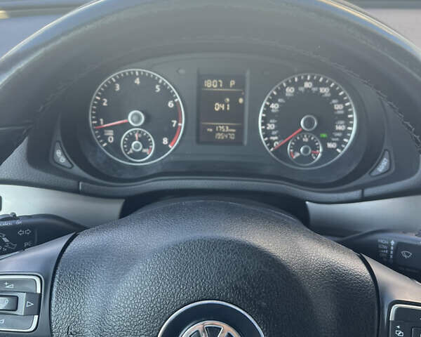 Черный Фольксваген Пассат, объемом двигателя 1.8 л и пробегом 195 тыс. км за 12500 $, фото 24 на Automoto.ua