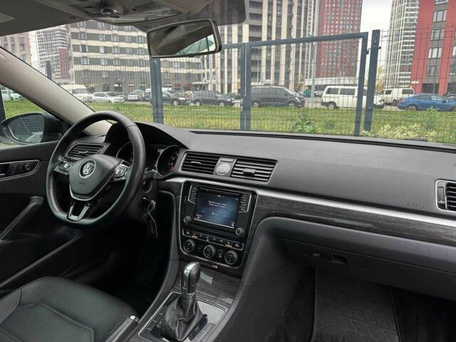 Черный Фольксваген Пассат, объемом двигателя 1.8 л и пробегом 187 тыс. км за 11950 $, фото 23 на Automoto.ua