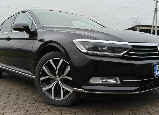 Черный Фольксваген Пассат, объемом двигателя 2 л и пробегом 289 тыс. км за 16899 $, фото 1 на Automoto.ua