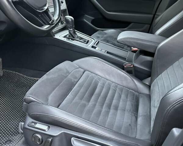 Черный Фольксваген Пассат, объемом двигателя 1.97 л и пробегом 238 тыс. км за 15300 $, фото 19 на Automoto.ua