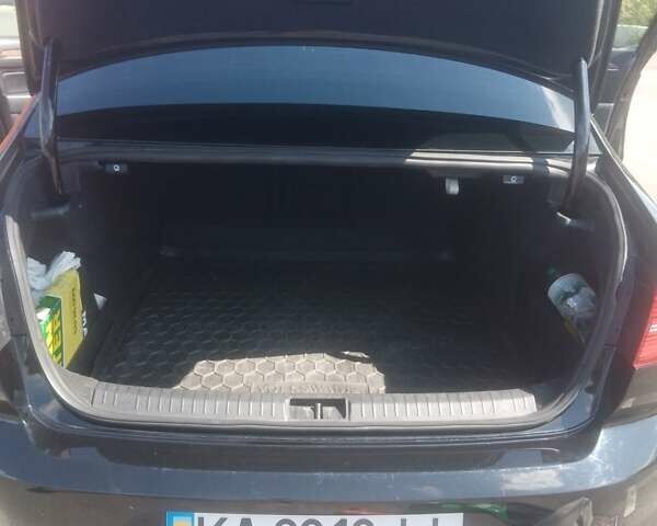 Черный Фольксваген Пассат, объемом двигателя 1.6 л и пробегом 280 тыс. км за 17800 $, фото 11 на Automoto.ua