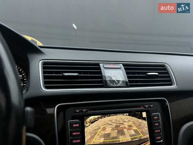 Черный Фольксваген Пассат, объемом двигателя 1.8 л и пробегом 252 тыс. км за 10600 $, фото 29 на Automoto.ua