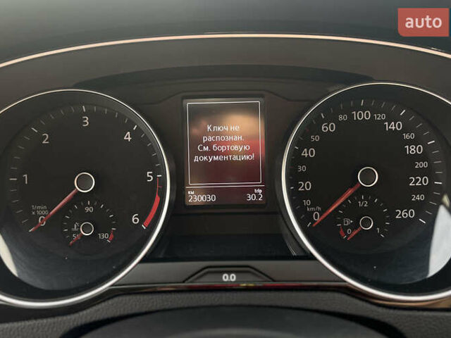 Черный Фольксваген Пассат, объемом двигателя 1.97 л и пробегом 230 тыс. км за 16800 $, фото 10 на Automoto.ua