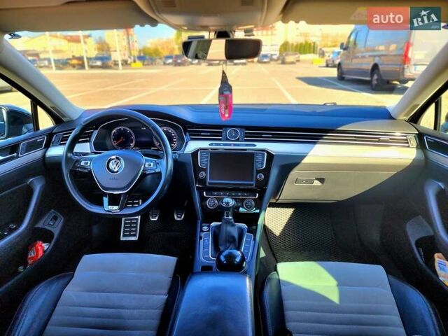 Фольксваген Пассат 2015 в Черновцах на Automoto.ua Черный Фольксваген Пассат, объемом двигателя 1.97 л и пробегом 303 тыс. км за 17100 $, фото 12 на Automoto.ua