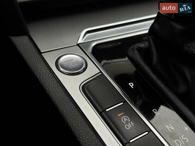 Черный Фольксваген Пассат, объемом двигателя 2 л и пробегом 239 тыс. км за 15300 $, фото 21 на Automoto.ua