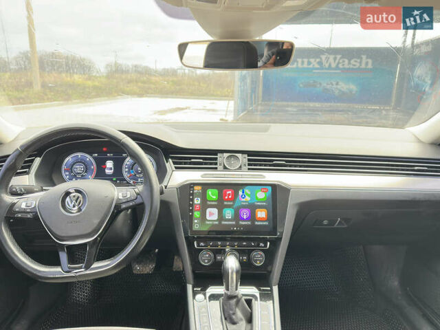 Черный Фольксваген Пассат, объемом двигателя 1.97 л и пробегом 212 тыс. км за 20500 $, фото 13 на Automoto.ua