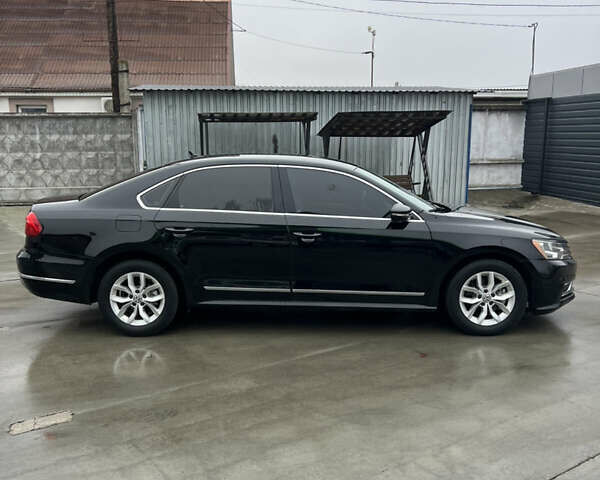 Черный Фольксваген Пассат, объемом двигателя 1.8 л и пробегом 161 тыс. км за 12300 $, фото 6 на Automoto.ua