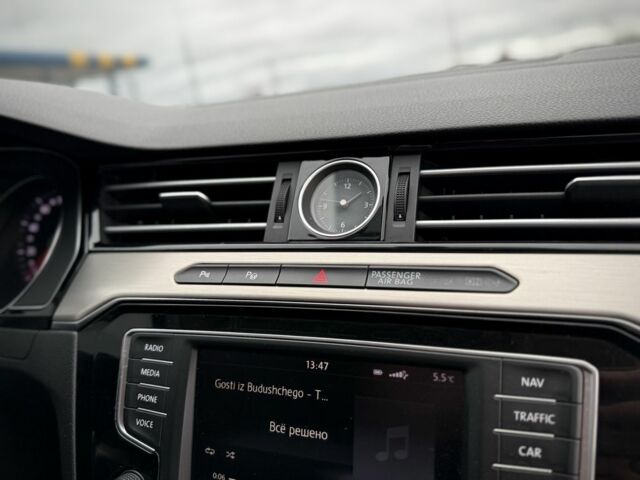 Чорний Фольксваген Пассат, об'ємом двигуна 2 л та пробігом 224 тис. км за 16300 $, фото 16 на Automoto.ua