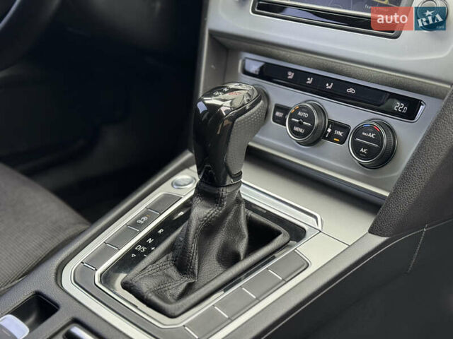 Черный Фольксваген Пассат, объемом двигателя 2 л и пробегом 239 тыс. км за 15300 $, фото 41 на Automoto.ua