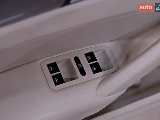 Чорний Фольксваген Пассат, об'ємом двигуна 1.8 л та пробігом 146 тис. км за 10500 $, фото 16 на Automoto.ua