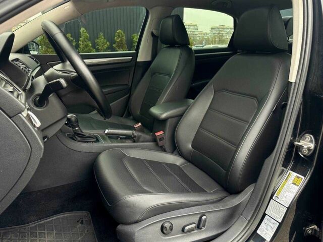 Черный Фольксваген Пассат, объемом двигателя 1.8 л и пробегом 187 тыс. км за 11950 $, фото 16 на Automoto.ua