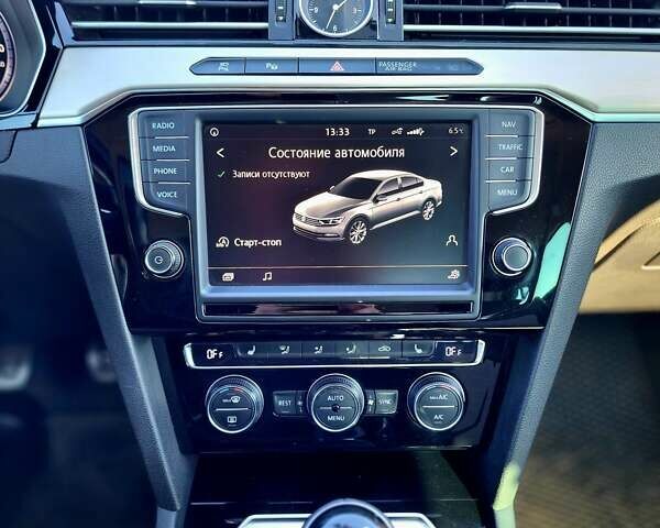 Фольксваген Пассат 2015 в Черновцах на Automoto.ua Черный Фольксваген Пассат, объемом двигателя 1.97 л и пробегом 303 тыс. км за 17100 $, фото 23 на Automoto.ua