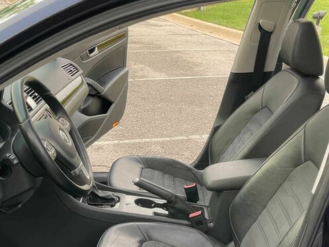 Черный Фольксваген Пассат, объемом двигателя 2 л и пробегом 74 тыс. км за 8250 $, фото 8 на Automoto.ua