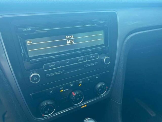 Черный Фольксваген Пассат, объемом двигателя 1.8 л и пробегом 97 тыс. км за 10450 $, фото 9 на Automoto.ua